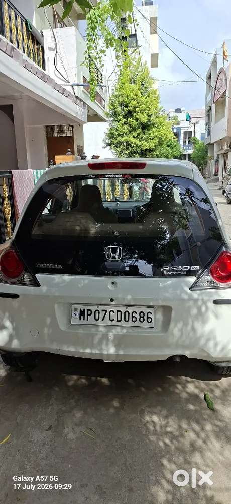 Honda Brio 2014 Petrol Well Maintained