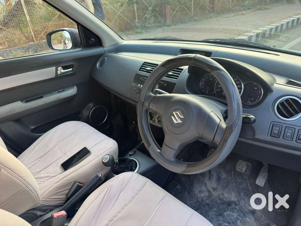 Maruti Suzuki Swift Dzire 1.3 Vxi, 2010, Petrol