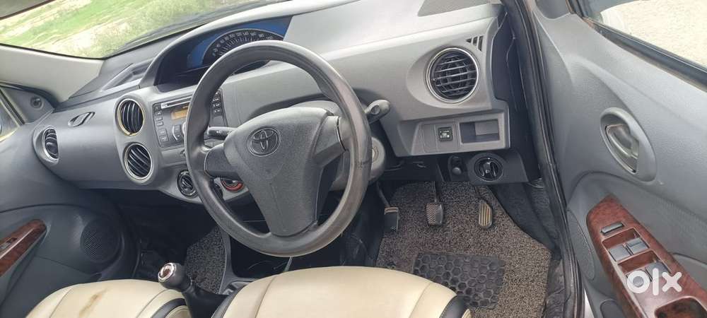 Toyota Etios G 2013 (cng Fitted)