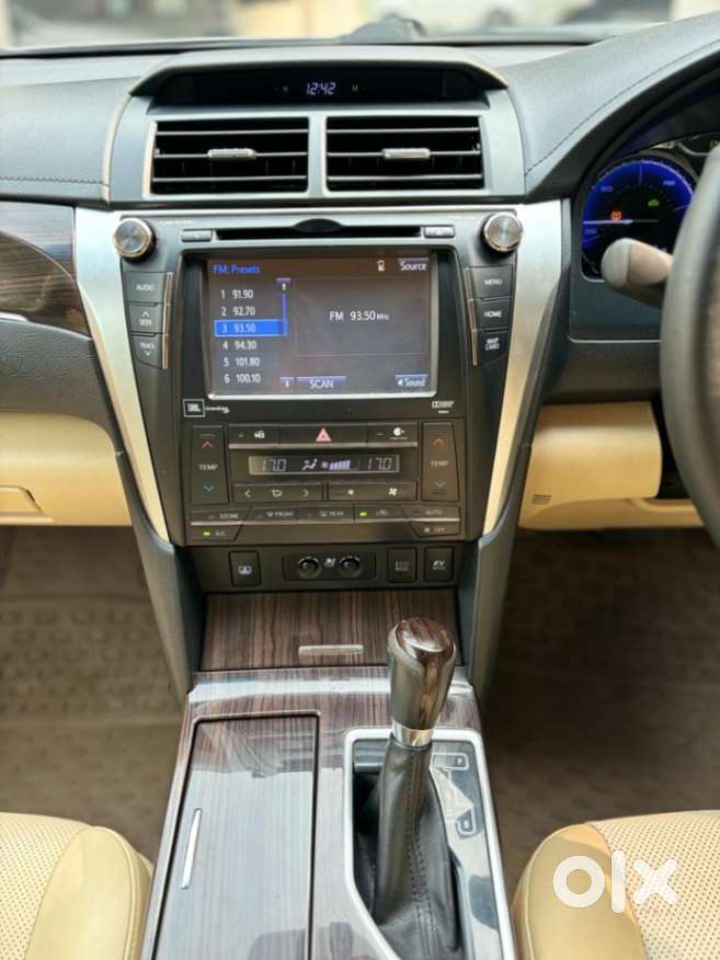 Toyota Camry [2015-2018] 2.5 L At, 2017, Petrol