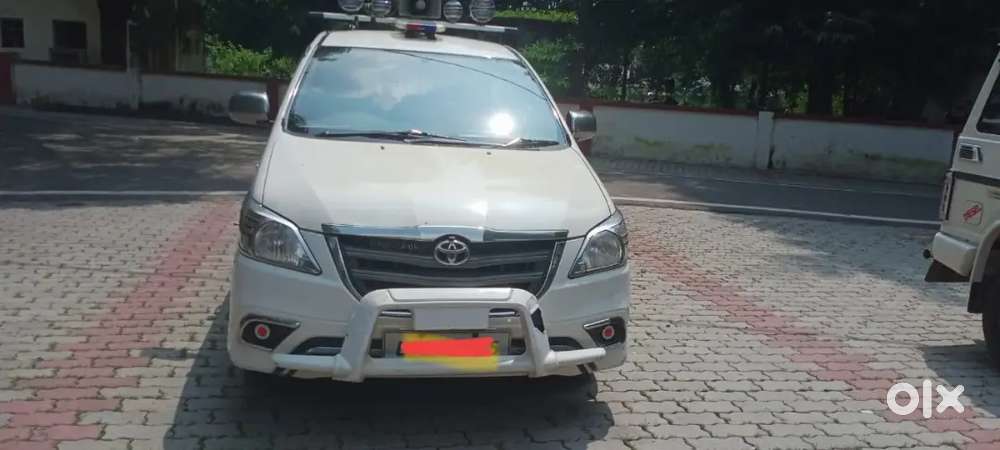 Toyota Innova 2016 (dm Hamirpur Ki Car)