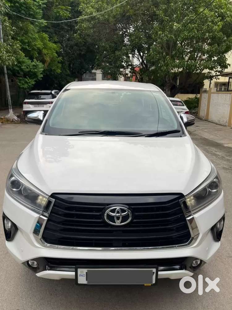 Toyota Innova Crysta 2.8 Zx At 7 Seater, 2019, Diesel