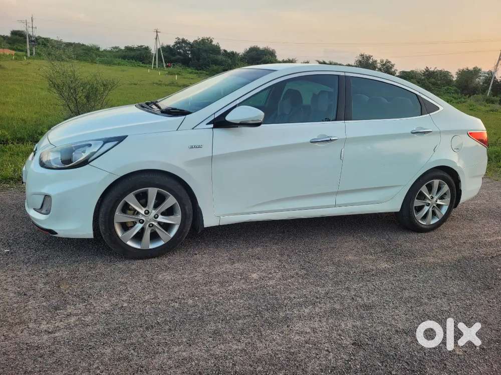 Hyundai Verna 1.6 Sx(o) 2012 Top End Model