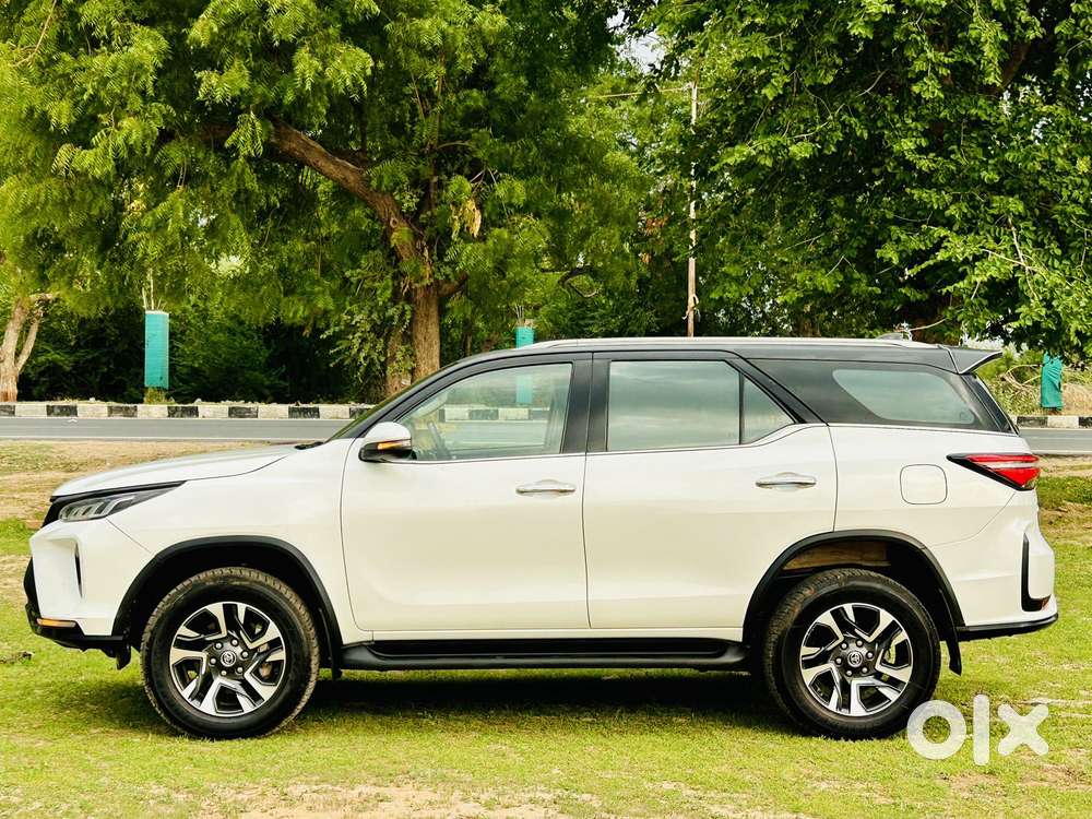 Toyota Fortuner Legender 4x4 At 2.8, 2025, Diesel