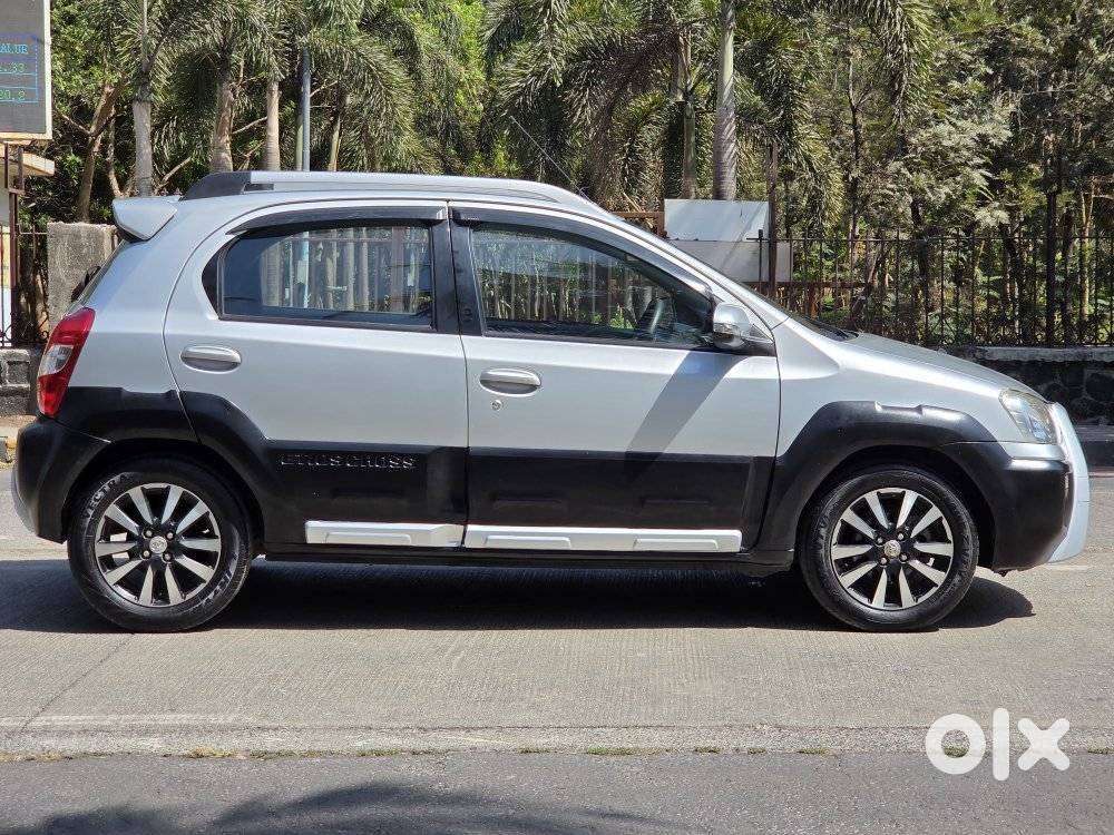 Toyota Etios Cross 1.2l G, 2016, Petrol