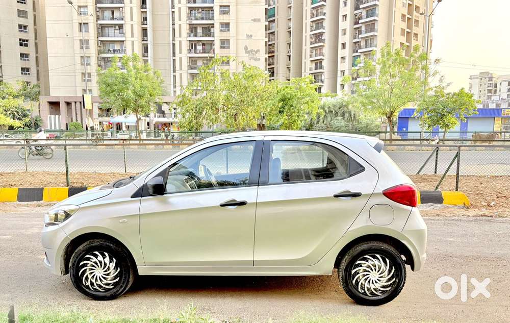 Tata Tiago 1.2 Revotron Xm, 2016, Petrol