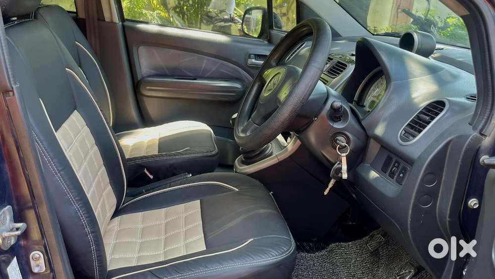 Maruti Suzuki Ritz Vxi, 2011, Petrol