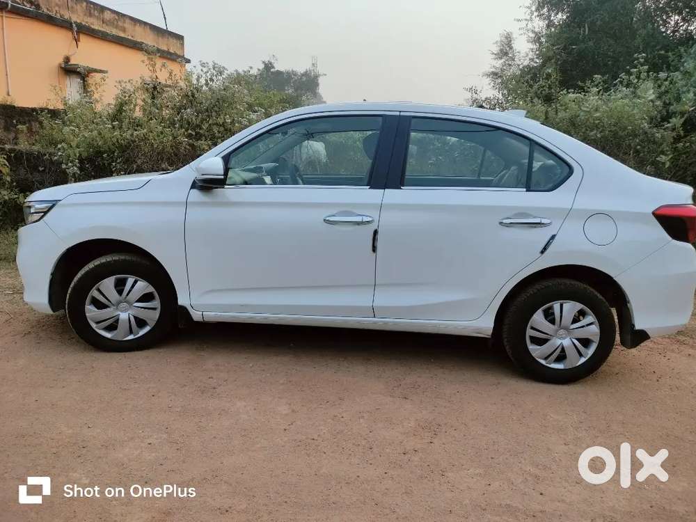 Honda Amaze 2023 Petrol Well Maintained