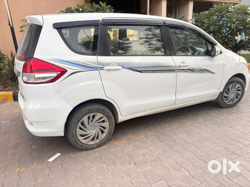 Maruti Suzuki Ertiga 2017 Cng 1st Owner