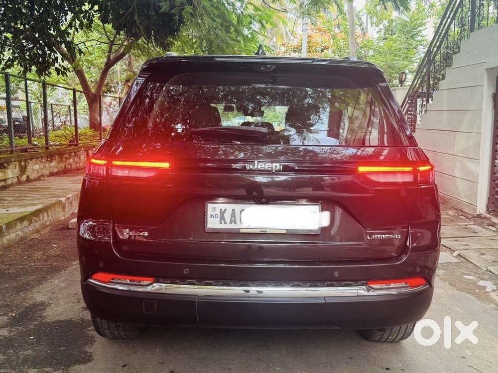 Jeep Grand Cherokee Limited (o) 4x4 At, 2024, Petrol