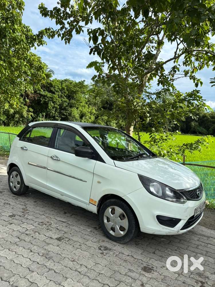Tata Bolt Petrol 2016