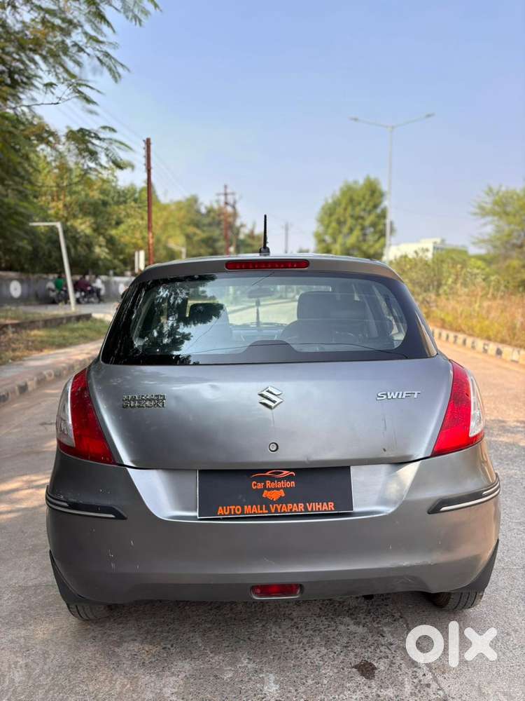 Maruti Suzuki Swift Vxi Optional, 2016, Petrol