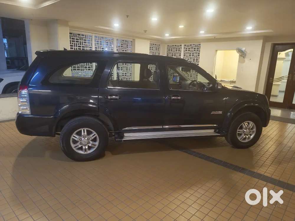 Isuzu Mu 7 2016 Diesel 96800 Km Driven