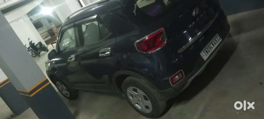 Hyundai Venue Petrol 2021
