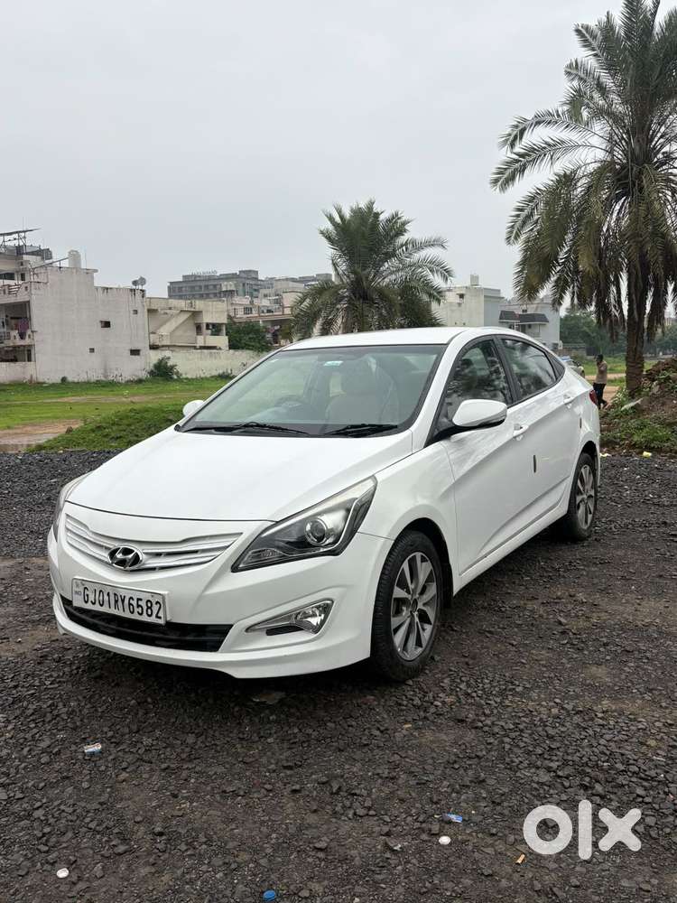 Hyundai Verna 1.6 Vtvt Sx, 2017, Petrol