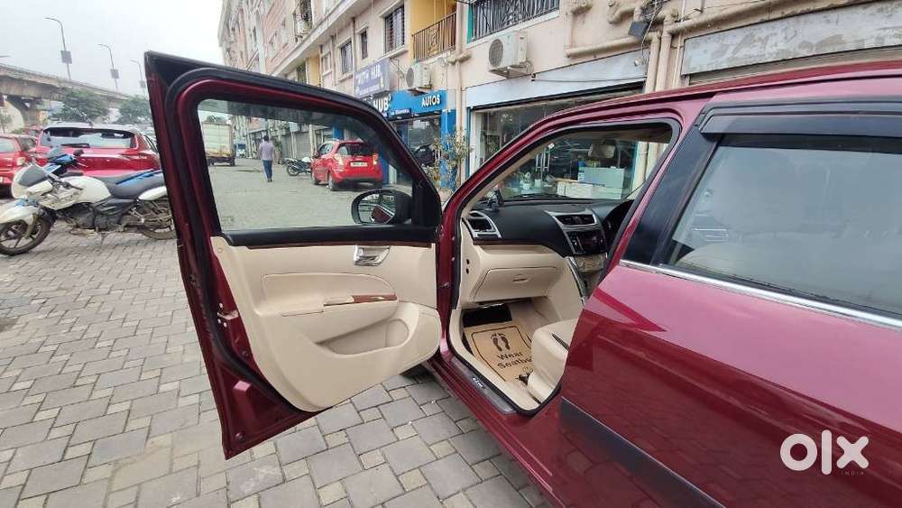 Maruti Suzuki Swift Dzire 1.2 Vxi Bsiv, 2015, Petrol