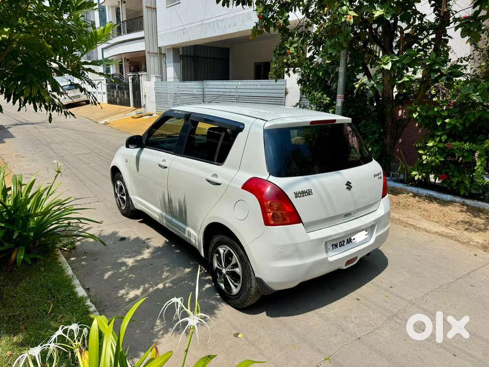 Maruti Suzuki Swift 1.2 Vxi (o), 2011, Petrol