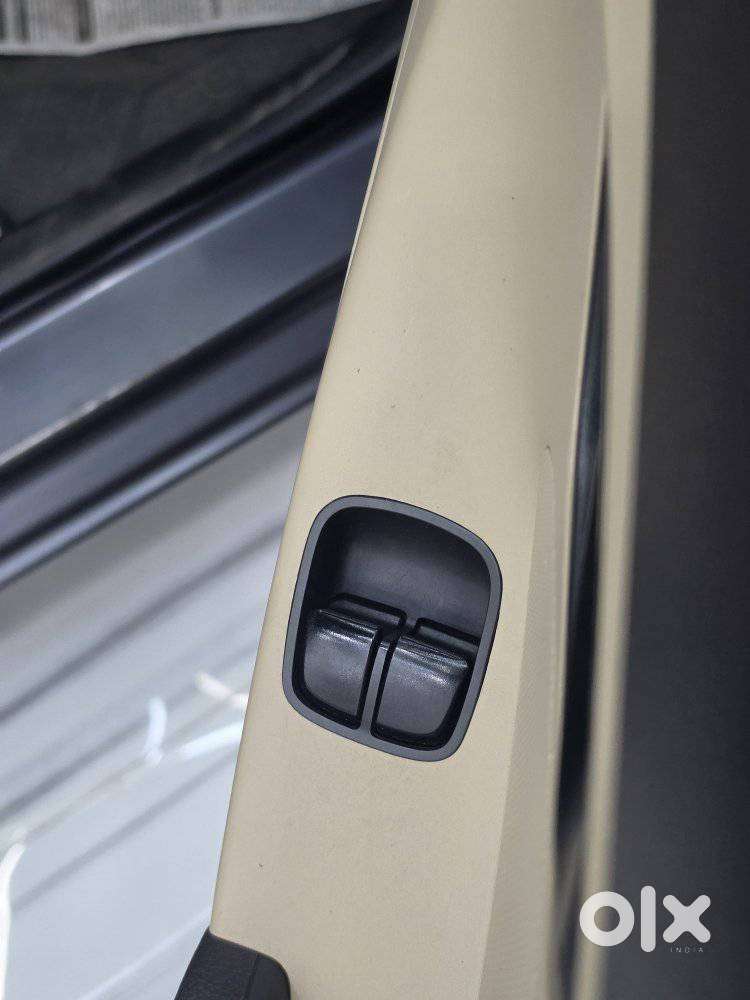 Hyundai Eon Era +, 2017, Petrol