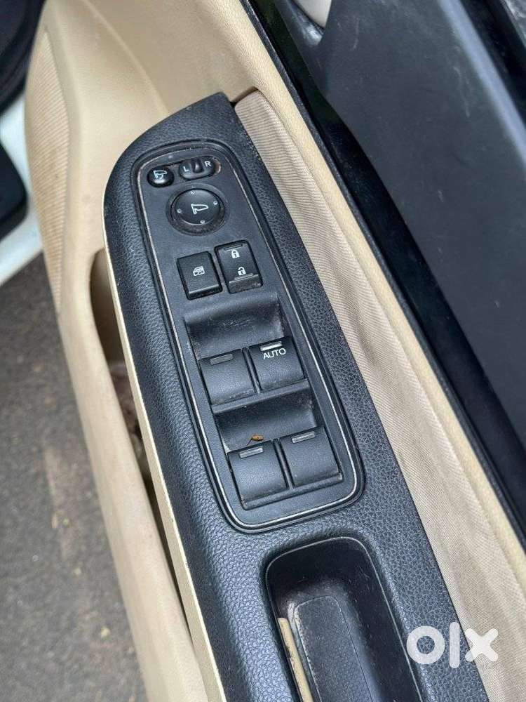 Honda Amaze 2nd Gen Vx, 2019, Petrol