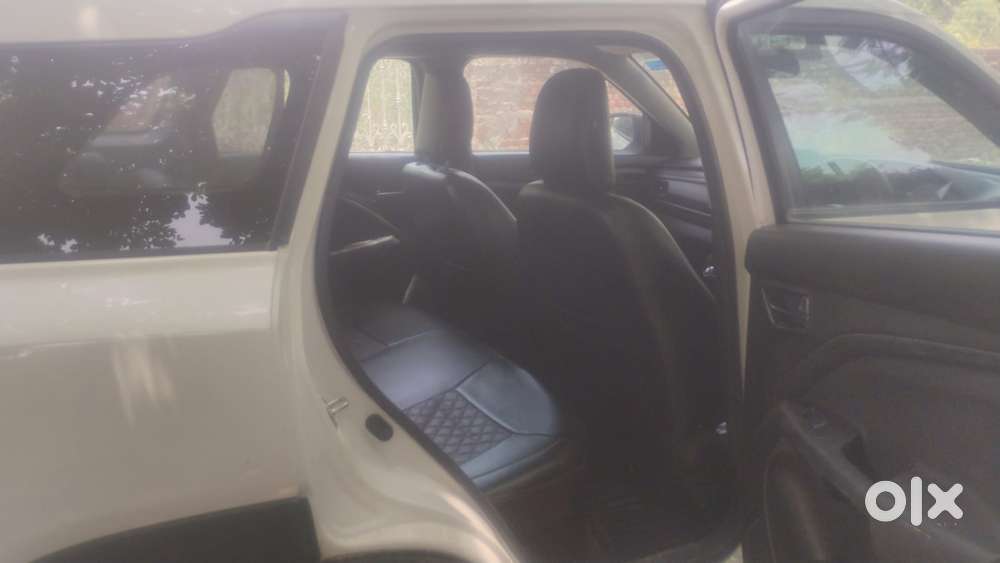 Maruti Suzuki Brezza 1.5 Lxi Smart Hybrid, 2023, Petrol