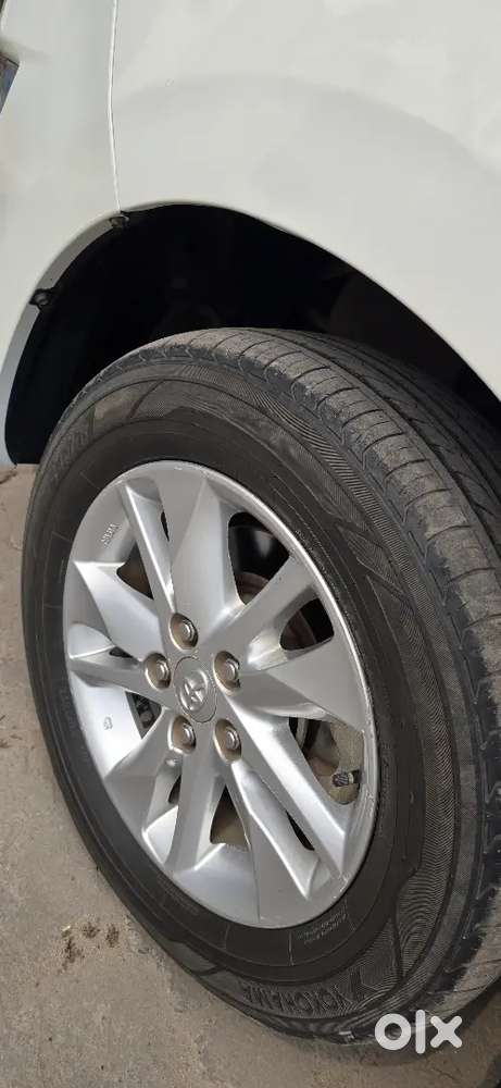 Toyota Innova Crysta