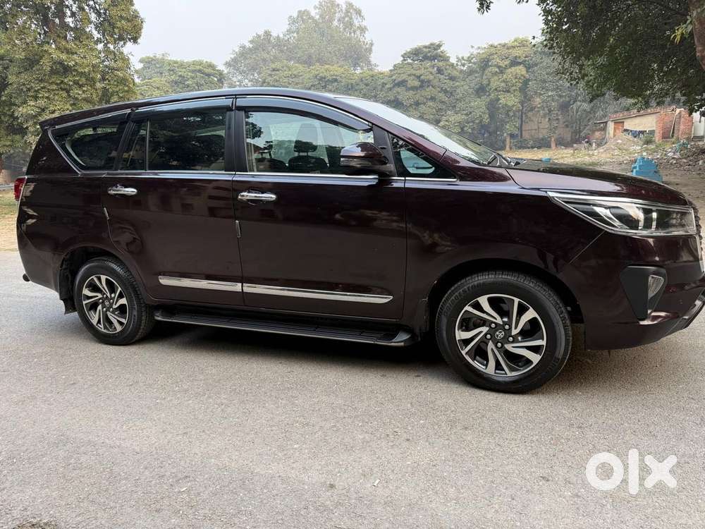 Toyota Innova Crysta 2.4 V 8 Str, 2021, Diesel