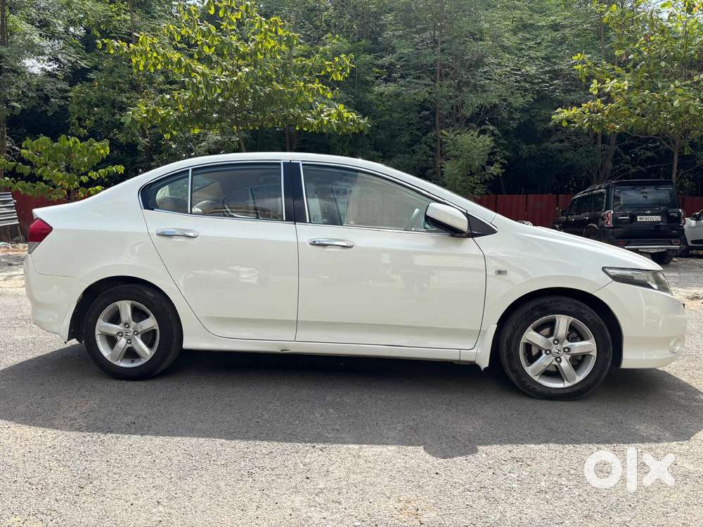Honda City 1.5 V 5th Gen I-vtec Mt, 2011, Petrol
