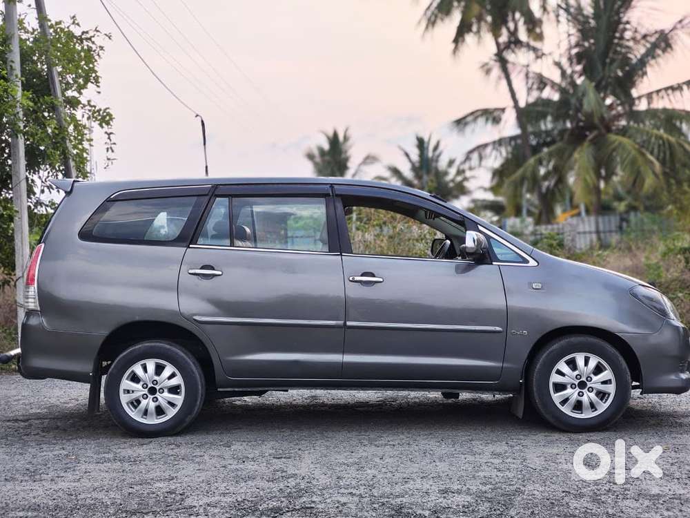 Toyota Innova 2.0 V, 2012, Diesel