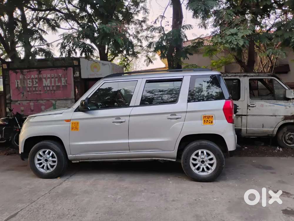 Mahindra Tuv 300 2017
