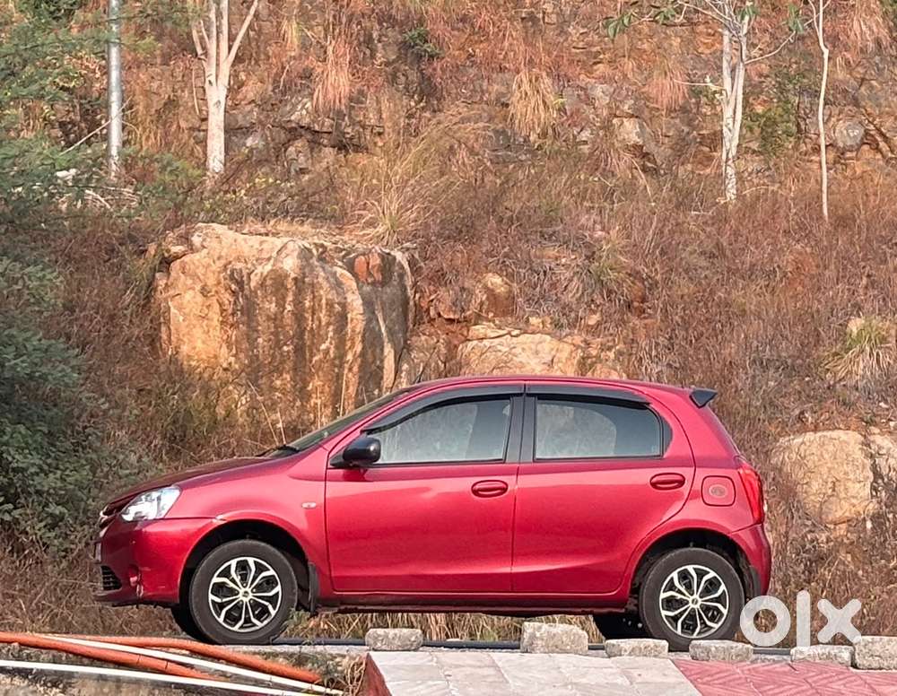 Toyota Etios Liva 2012