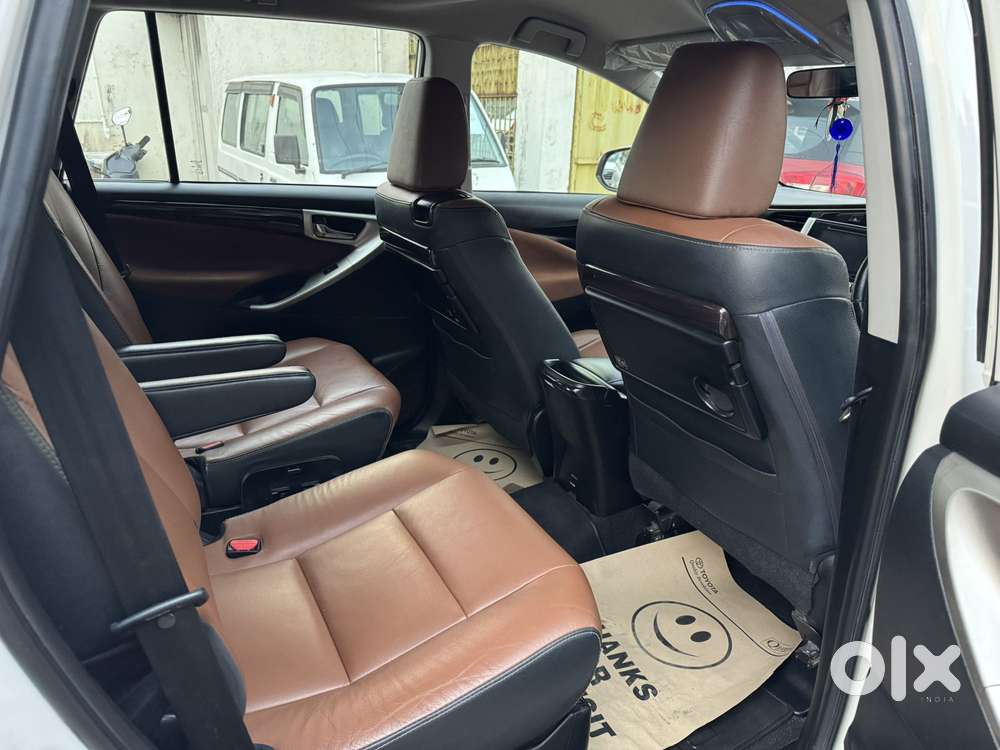 Toyota Innova Crysta