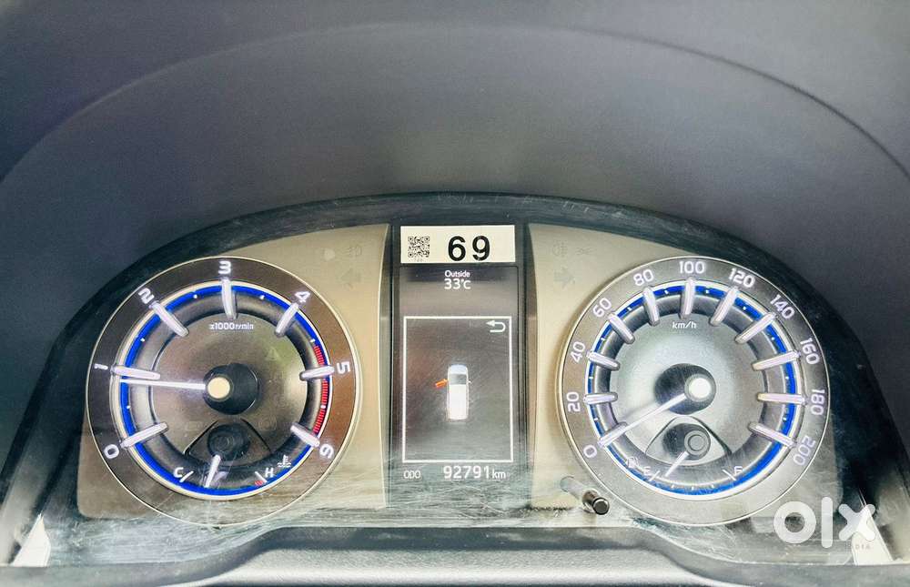 Toyota Innova Crysta 2.4 Vx Mt 8s, 2017, Diesel