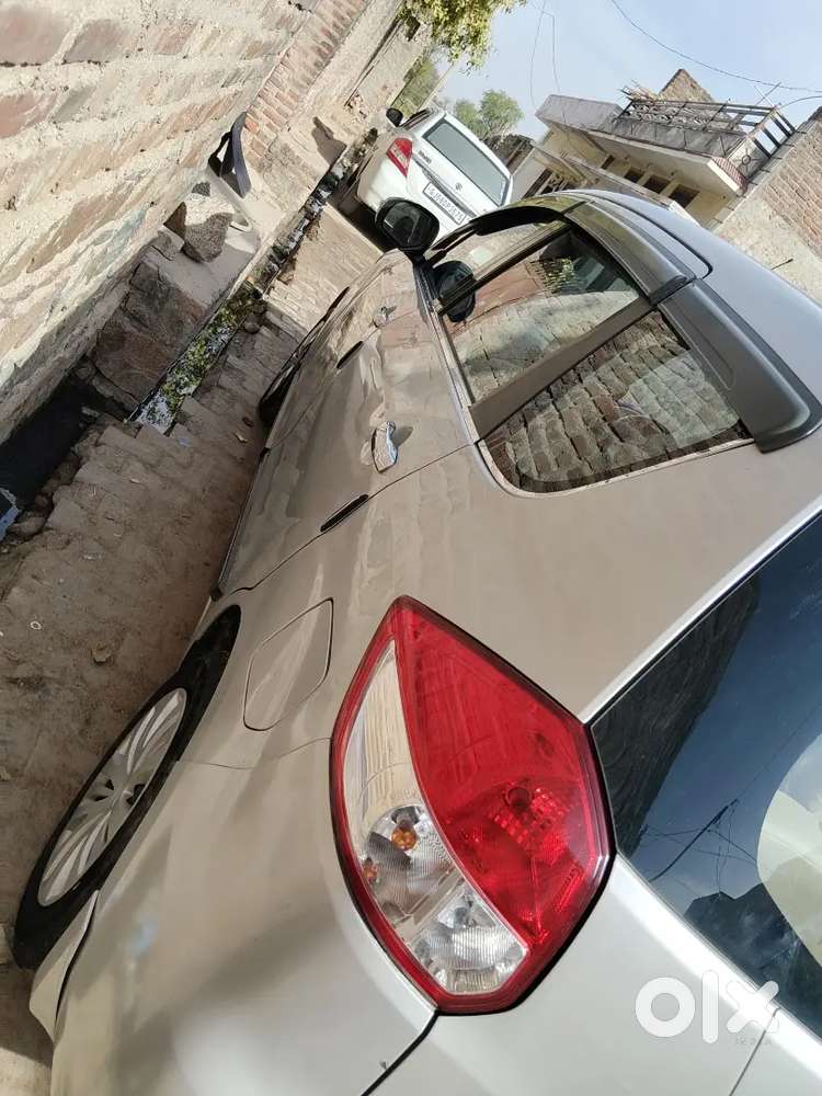 Maruti Suzuki Ertiga 2013