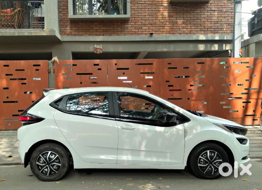 Tata Altroz 1.2 Xm, 2024, Petrol