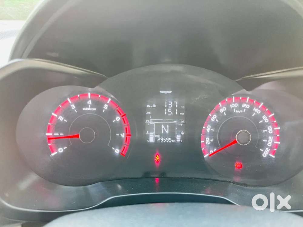Mahindra Xuv300 W4, 2022, Petrol