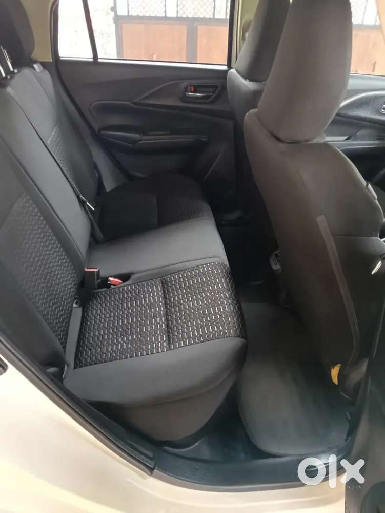 Maruti Suzuki New Gen  Swift Zxi Automatic 2024 Petrol 11000 Km Driven
