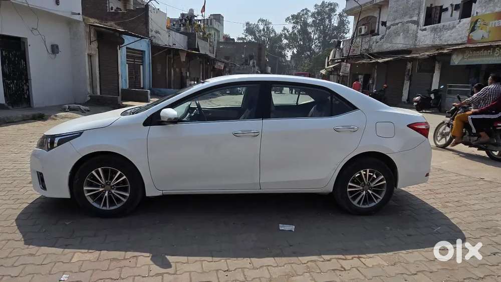 Toyota Corolla Altis 2014
