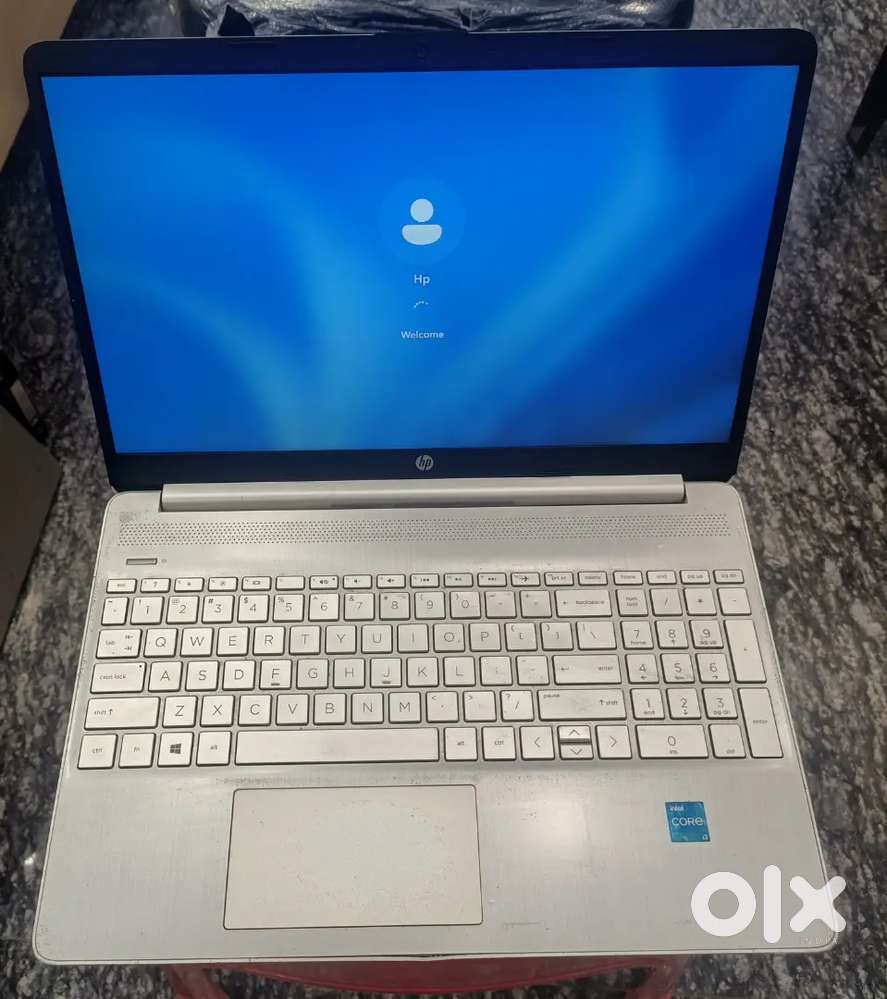 Hp i3 11th gen 8gb ram 256gb SSD storage numerical keyboard windows 11