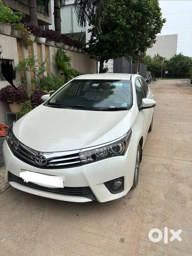Toyota Corolla Altis (2015) &ndash; Excellent Condition And Well-maintained