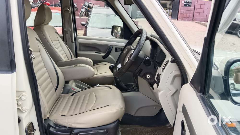 Mahindra Scorpio S10, 2016, Diesel