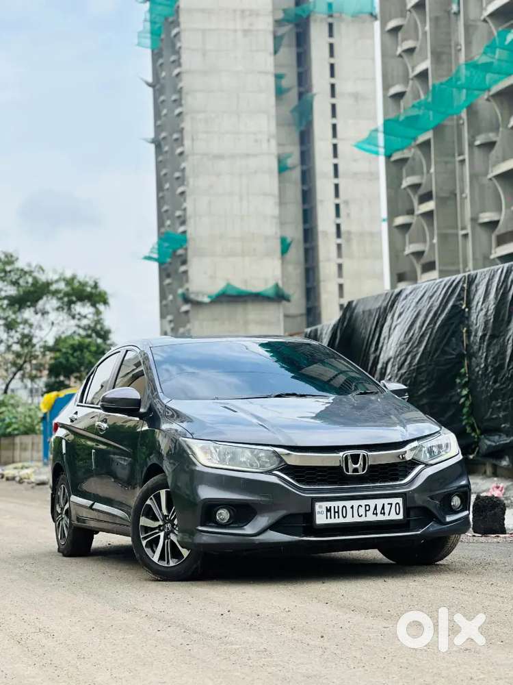 Honda City 1.5 V Petrol 2017 5th Gen Daimond Cut Machwheel