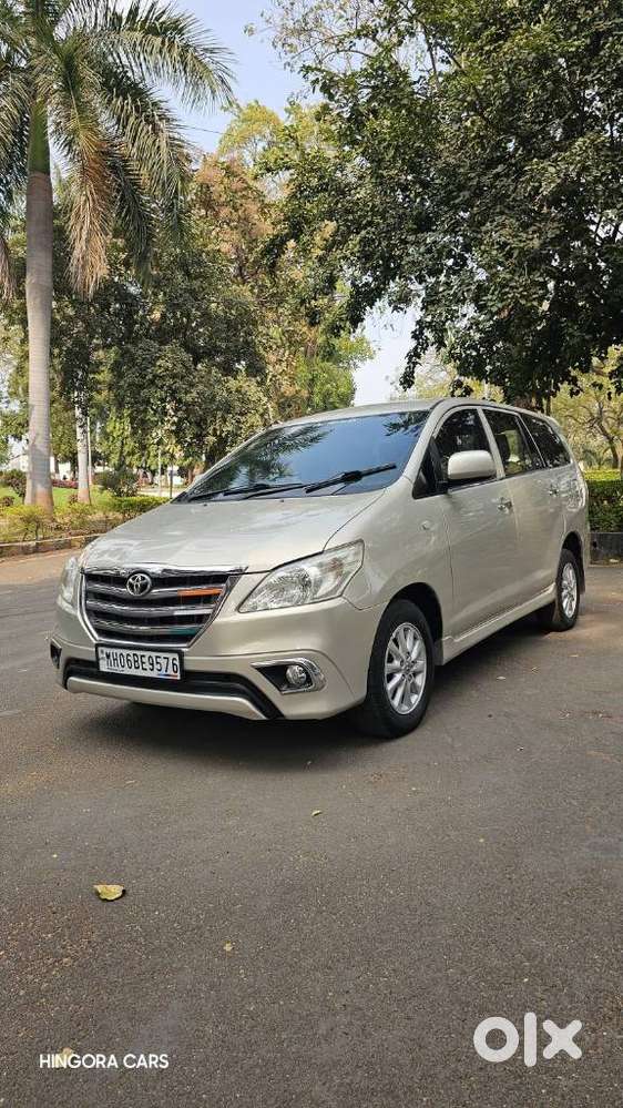 Toyota Innova 2.5 G (diesel) 8 Seater, 2015, Diesel
