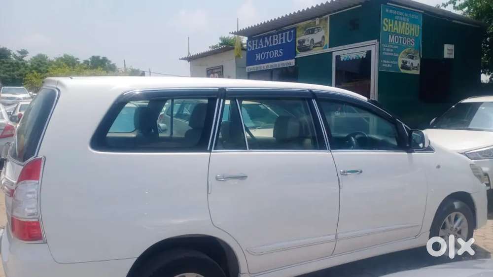Toyota Innova 2.5 2015