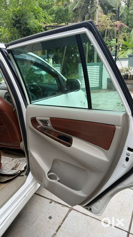 Toyota Innova Diesel 2014