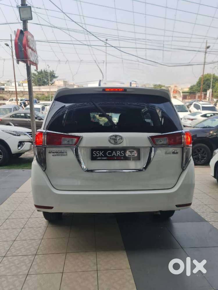 Toyota Innova Crysta 2.4 Gx Mt, 2017, Diesel