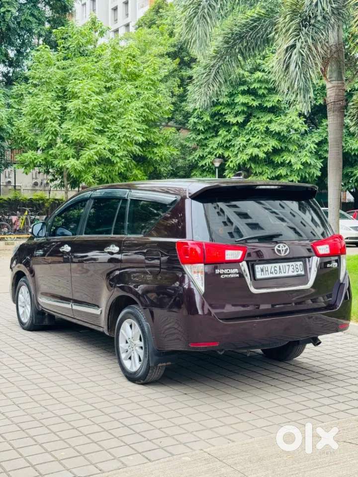 Toyota Innova Crysta 2.4 V 7 Str, 2016, Diesel