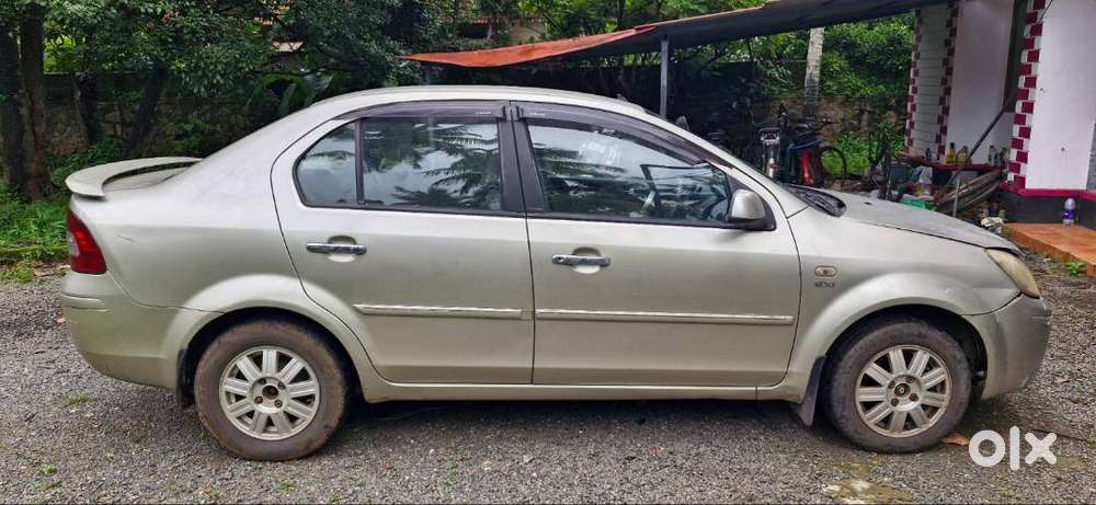 Ford Fiesta Sxi Full Option With Alloy Wheel With Engine Works
