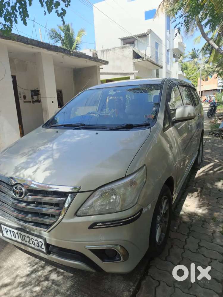 Toyota Innova Diesel 2015 Variant