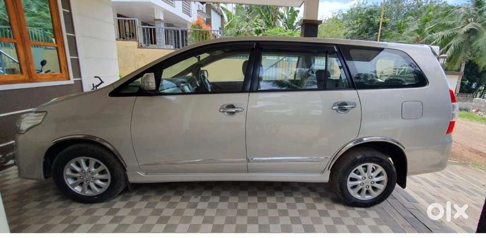 Toyota Innova 2013 Diesel 93000 Km Driven