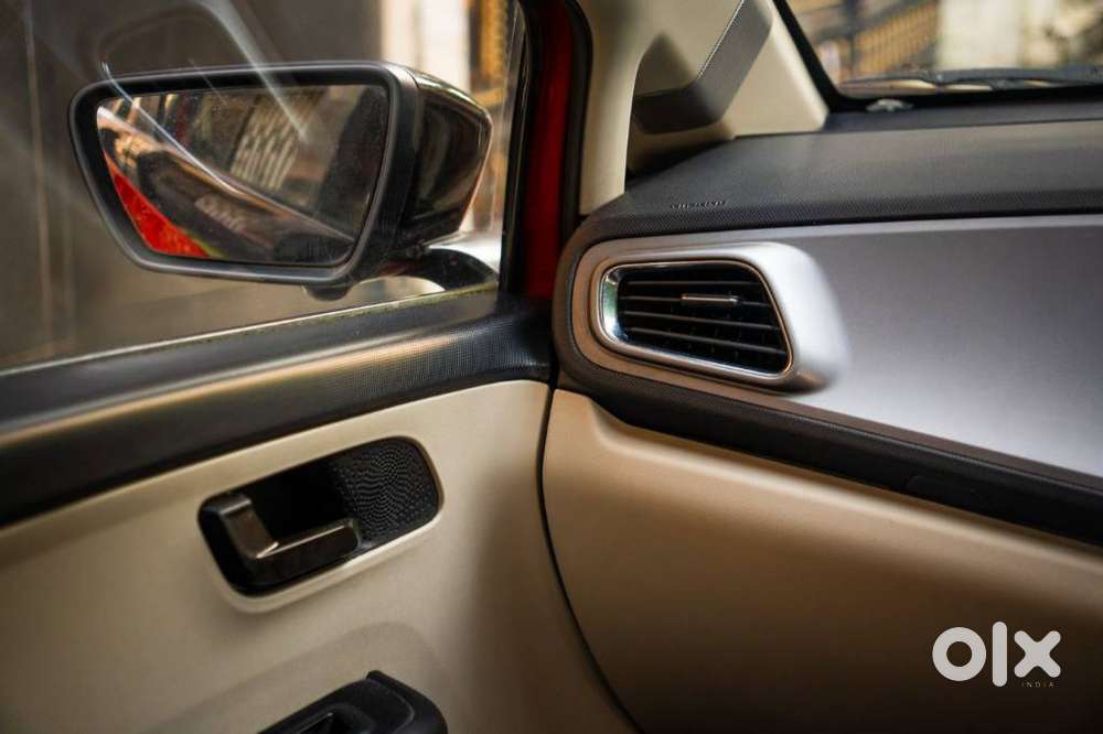 Maruti Suzuki Brezza 1.5 Zxi Plus Smart Hybrid, 2023, Petrol